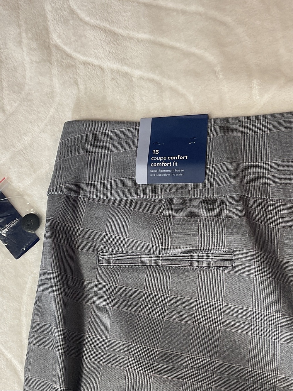 Reitmans Gray Plaid Capris - Picture 2 of 5
